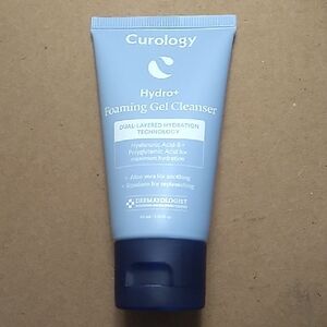 Curology Hydro+ Foaming Gel Cleanser - Blue